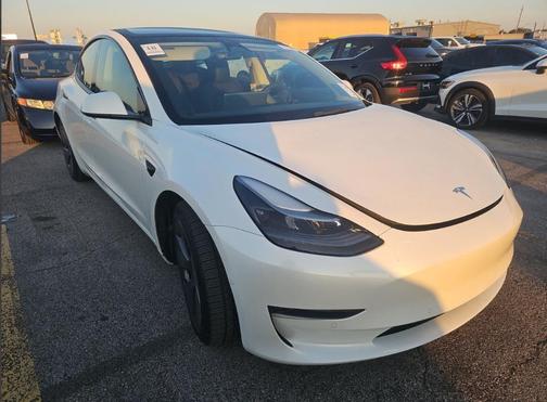 2022 Tesla Model 3 Long Range