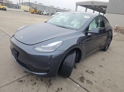 2024 Tesla Model Y Long Range