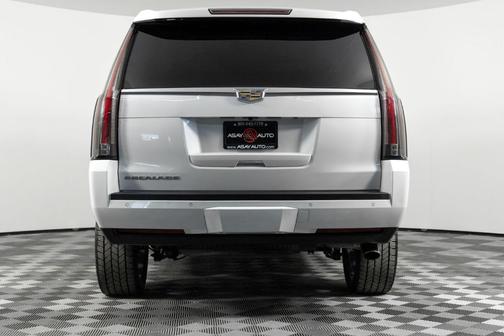 2016 Cadillac Escalade Luxury