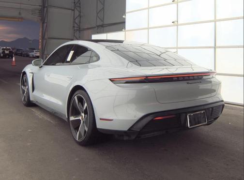 2022 Porsche Taycan 4S