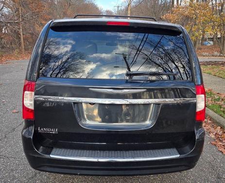 2013 Chrysler Town & Country Touring