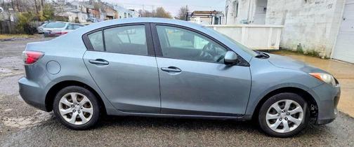 2013 Mazda Mazda3 i SV