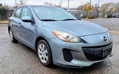2013 Mazda Mazda3 i SV