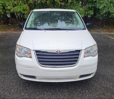 2008 Chrysler Town & Country LX
