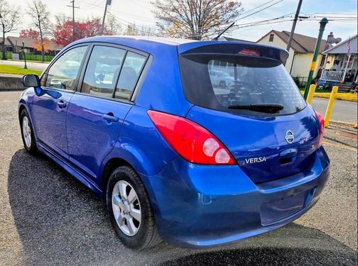 2009 Nissan Versa 1.8 SL