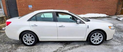 2012 Lincoln MKZ Base