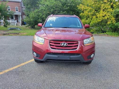 2011 Hyundai SANTA FE SE