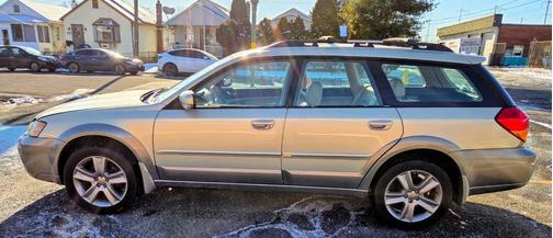 2005 Subaru Outback 3.0 R