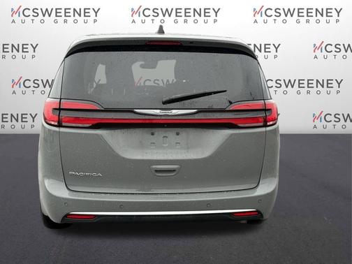 2023 Chrysler Pacifica Touring-L