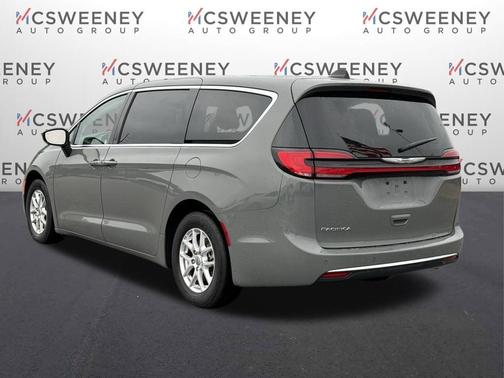 2023 Chrysler Pacifica Touring-L
