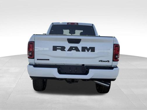 Bright White Clearcoat 2026 RAM 2500 Big Horn