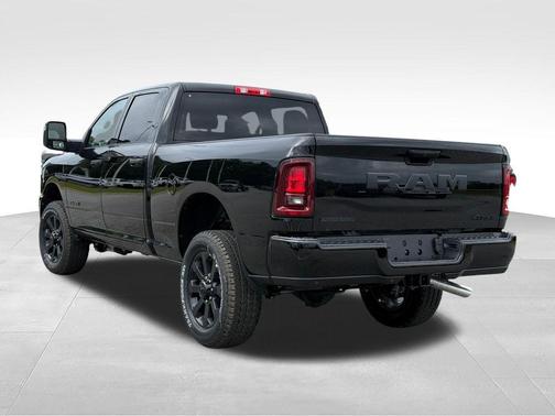 Diamond Black 2026 RAM 2500 Big Horn