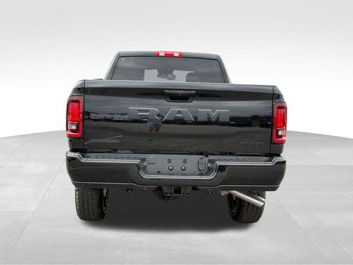 Diamond Black 2026 RAM 2500 Big Horn