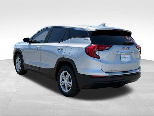 Quicksilver Metallic 2021 GMC Terrain SLE