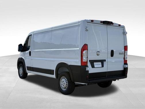 Bright White Clearcoat 2026 RAM ProMaster 1500 Low Roof