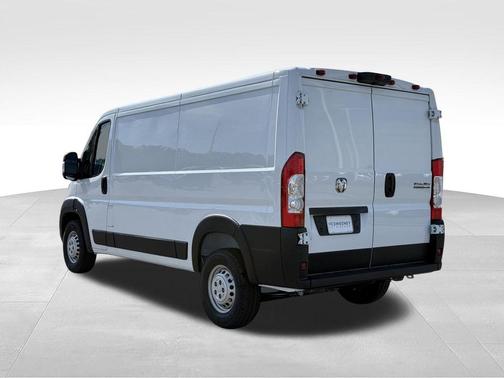 Bright White Clearcoat 2026 RAM ProMaster 1500 Low Roof