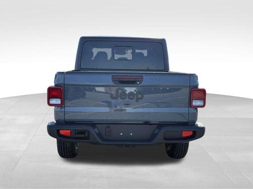 Anvil Clearcoat 2026 Jeep Gladiator Sport