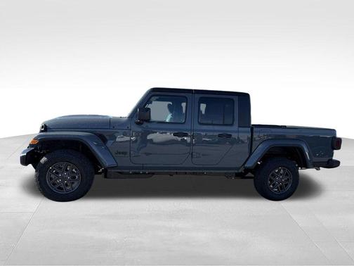 Anvil Clearcoat 2026 Jeep Gladiator Sport