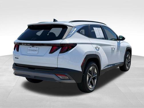 White Pearl 2025 Hyundai TUCSON SEL