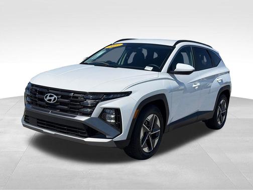 White Pearl 2025 Hyundai TUCSON SEL