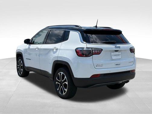 Bright White Clearcoat 2022 Jeep Compass Limited