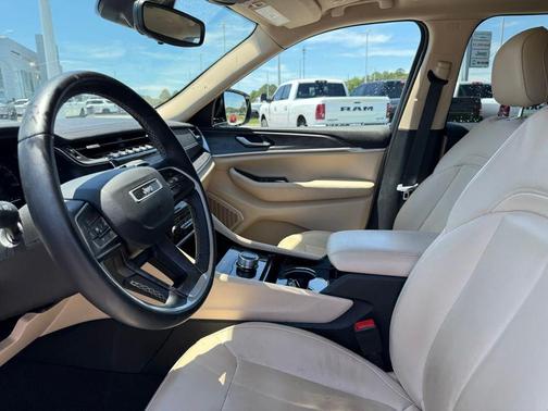 Bright White Clearcoat 2022 Jeep Grand Cherokee Limited