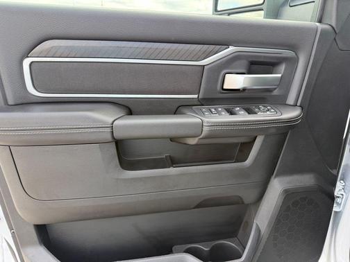 Bright White Clearcoat 2026 RAM 2500 Big Horn