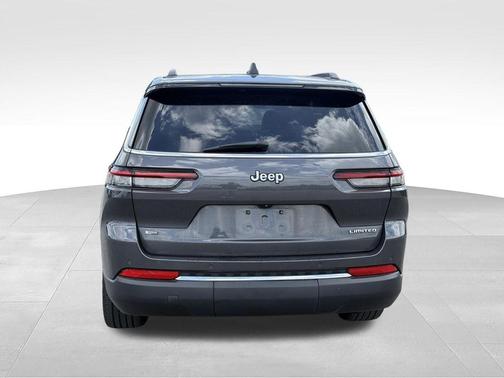 Metallic 2022 Jeep Grand Cherokee L Limited