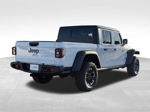 Bright White Clearcoat 2026 Jeep Gladiator Rubicon
