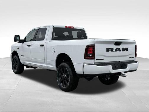Bright White Clearcoat 2026 RAM 2500 Big Horn