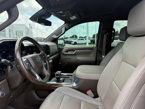 Dark Ash Metallic 2023 Chevrolet Silverado 1500 RST