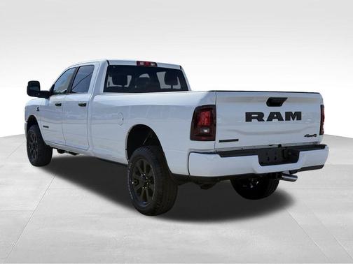 Bright White Clearcoat 2026 RAM 2500 Big Horn