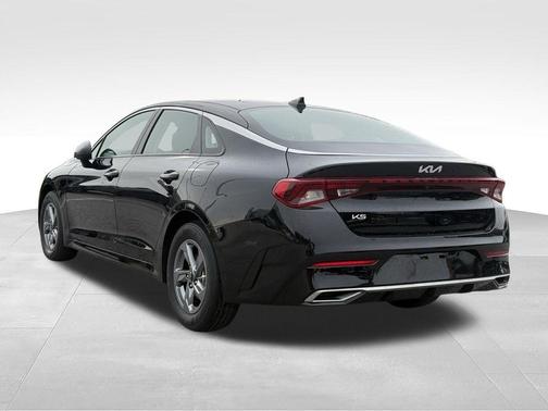 Ebony Black 2024 Kia K5 LXS