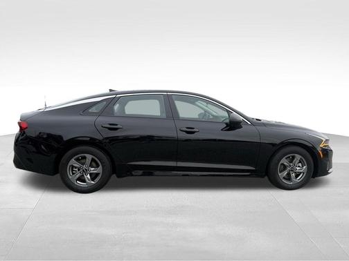 Ebony Black 2024 Kia K5 LXS