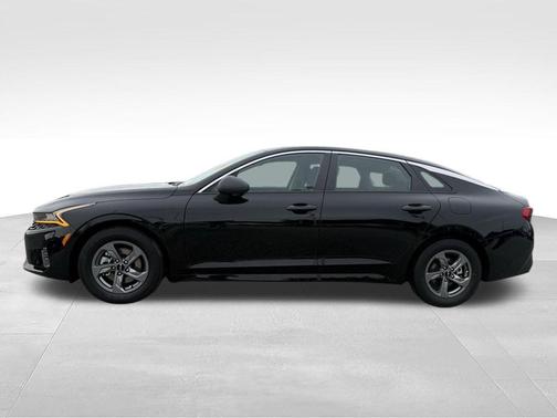 Ebony Black 2024 Kia K5 LXS