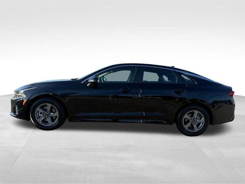 Ebony Black 2024 Kia K5 LXS