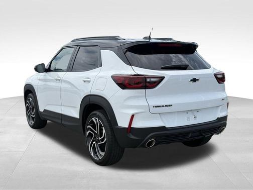 Summit White 2024 Chevrolet Trailblazer RS