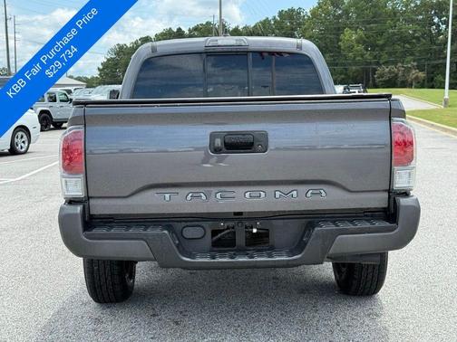 2022 Toyota Tacoma SR5