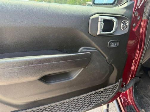 Snazzberry Pearlcoat 2022 Jeep Gladiator Sport