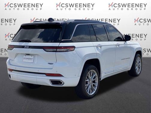 2022 Jeep Grand Cherokee Summit
