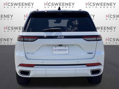 2022 Jeep Grand Cherokee Summit