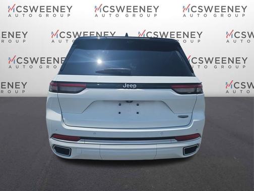 2022 Jeep Grand Cherokee Summit