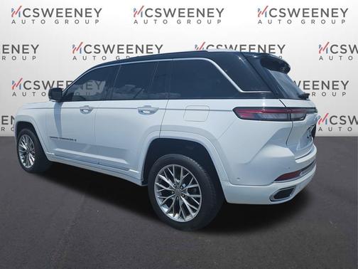 2022 Jeep Grand Cherokee Summit