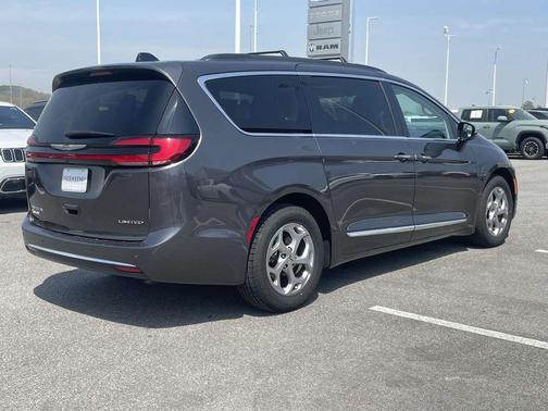 2023 Chrysler Pacifica Limited