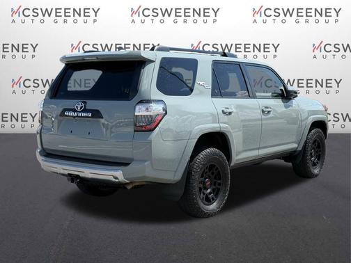 2022 Toyota 4Runner TRD Off Road