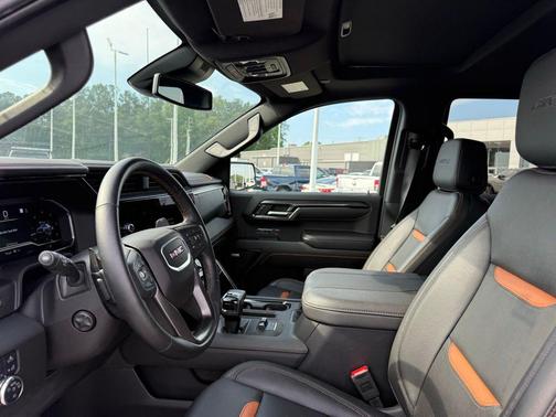 Summit White 2025 GMC Sierra 1500 AT4