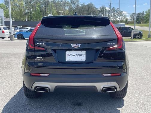 2023 Cadillac XT4 Premium Luxury