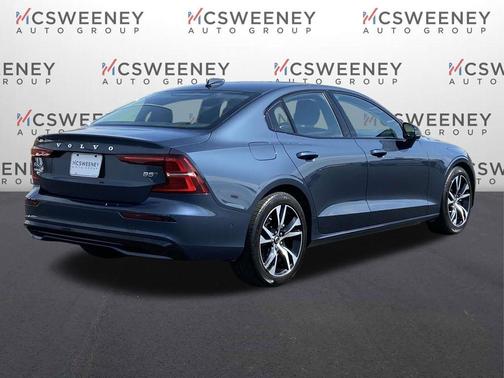 2024 Volvo S60 B5 Plus Dark Theme