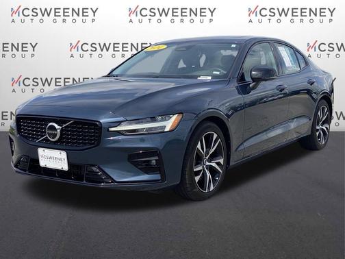 2024 Volvo S60 B5 Plus Dark Theme