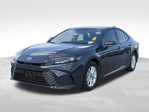 UNDERGROUND 2026 Toyota Camry LE